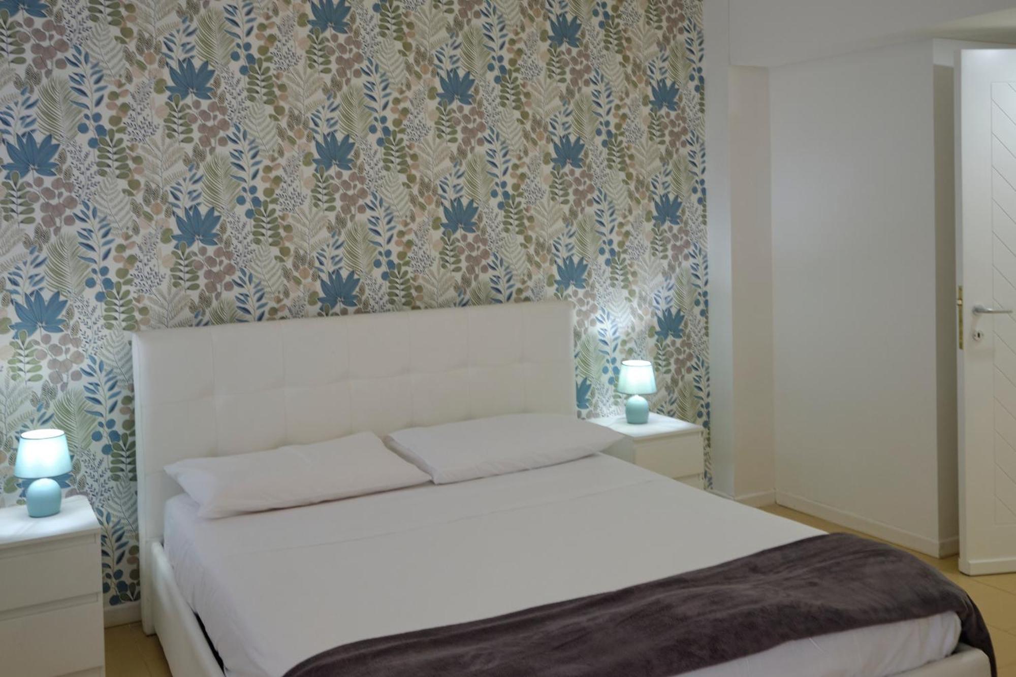 Sea Apartment & Pool 2 パレルモ エクステリア 写真